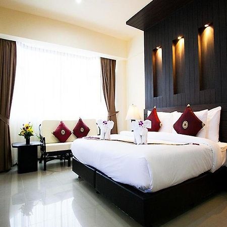 Suncity Hotel Паттая Екстер'єр фото