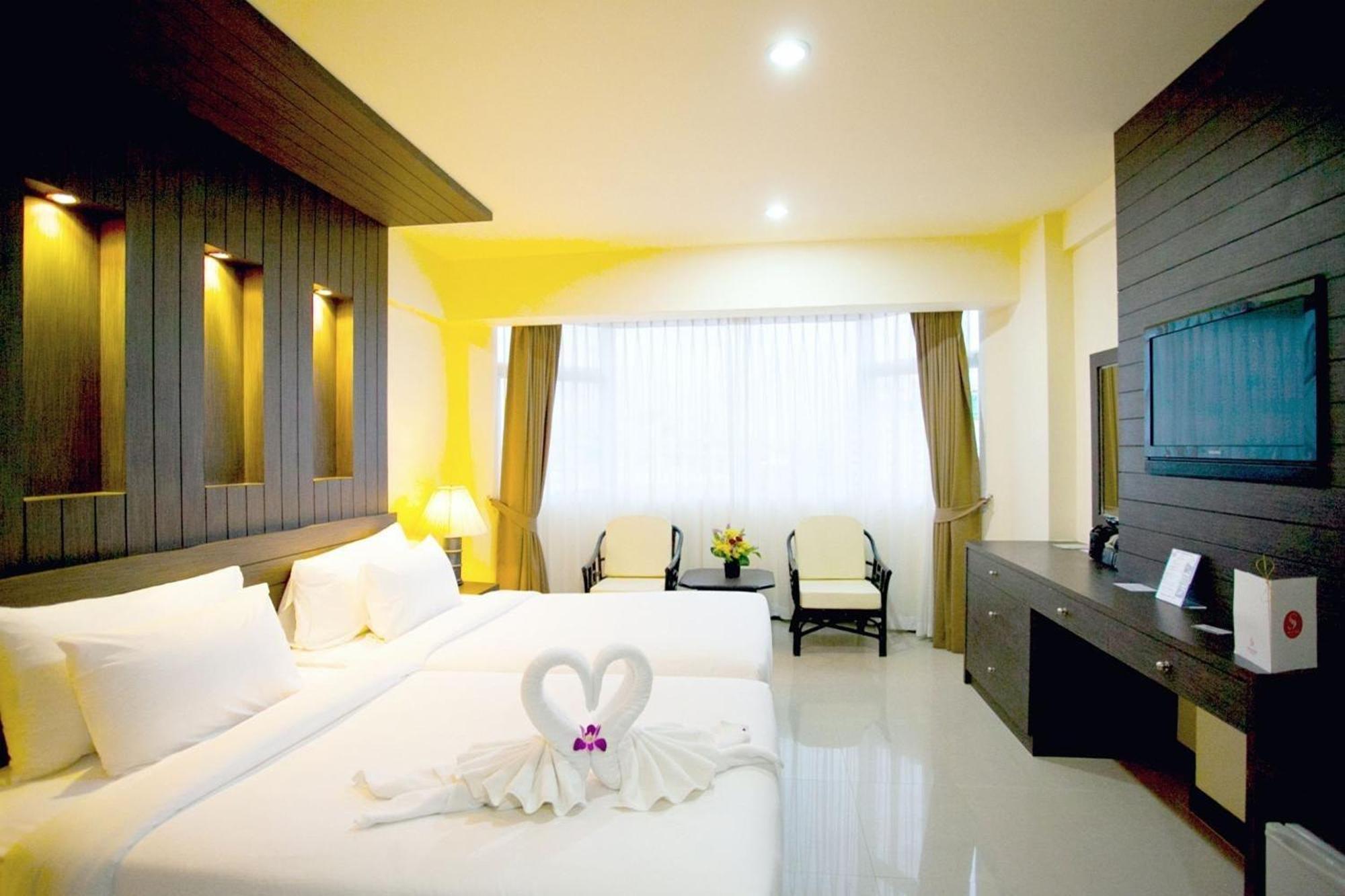 Suncity Hotel Паттая Екстер'єр фото