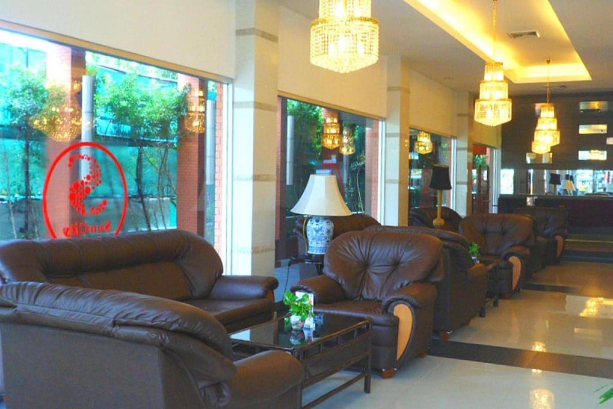Suncity Hotel Паттая Екстер'єр фото