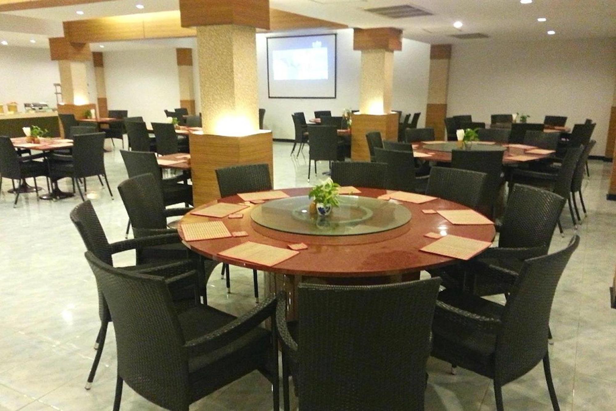 Suncity Hotel Паттая Екстер'єр фото